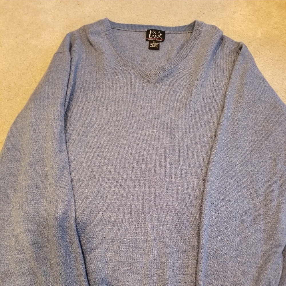Men's sweater